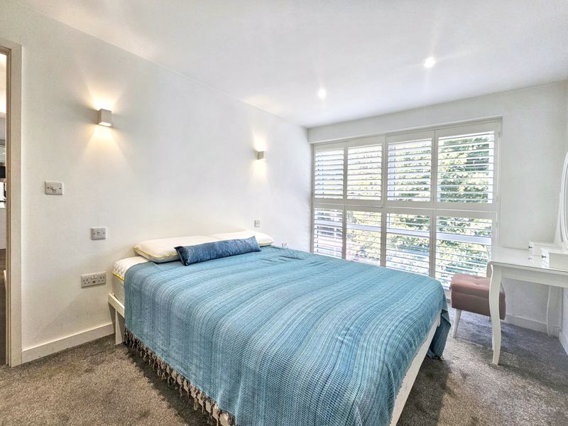 Main Bedroom- click for photo gallery